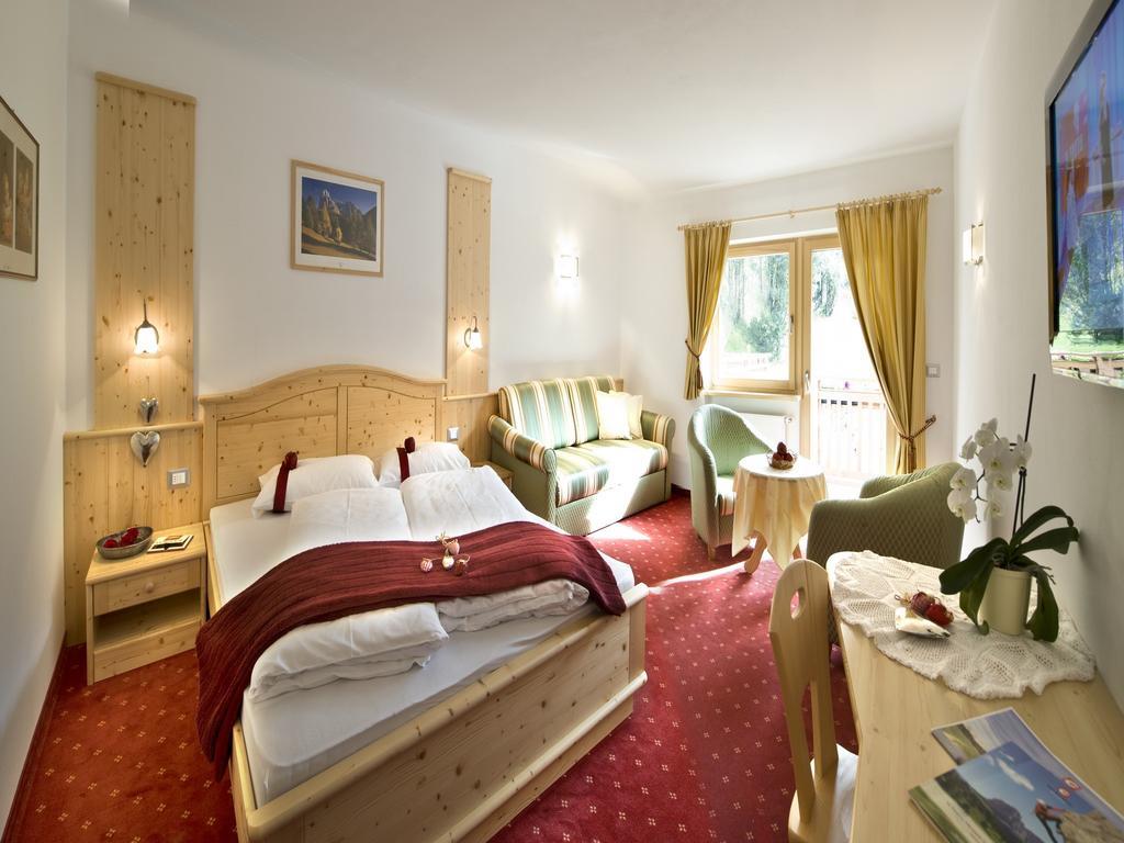Hotel Florian Selva di Val Gardena Ruang foto